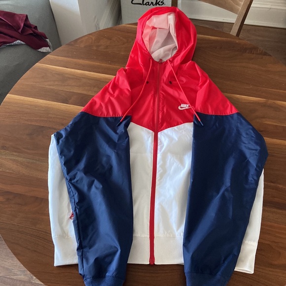 Nike Classic Jacket/Windbreaker - Picture 4 of 5